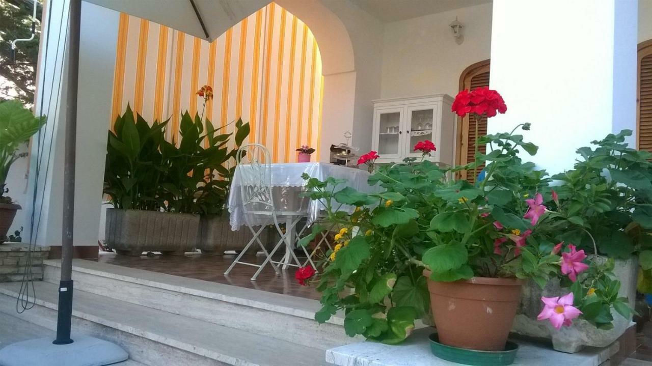 B&B Il Villino Torre Dell'Orso Exterior foto